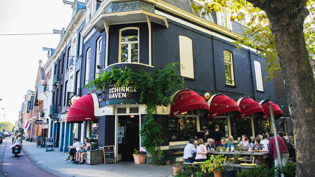 Beliebt bei den Einheimischen: Café Schinkelhafen im Vondelpark Amsterdam.