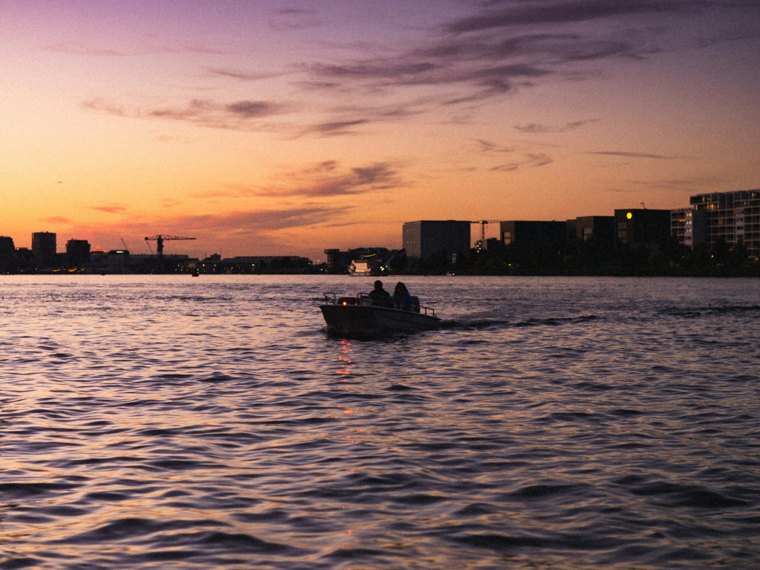 Romantisch: Sonnenuntergang in Amsterdam